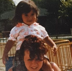 Meet your Posher, Ella